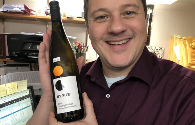Cheeseling: WINE SNOBS