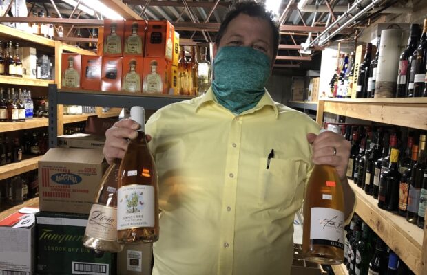 Rosé Season: WINE SNOBS