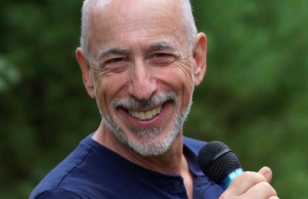 Meet Rob Zucker: Cancer Connection Bed-In 2 Meet Rob Zucker: Cancer Connection Bed-In 2