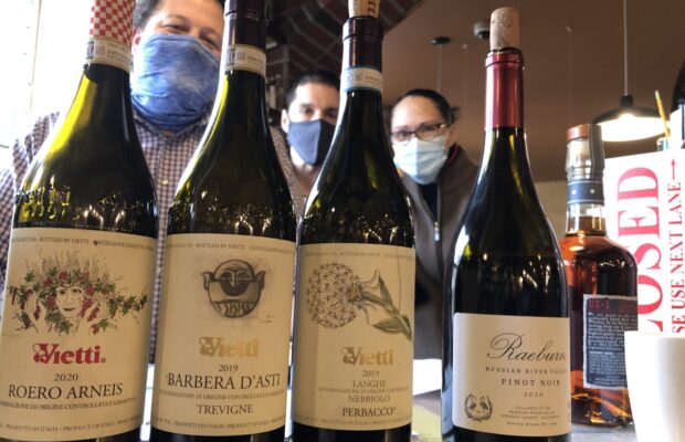 Working The Floor with The Wine Snobs